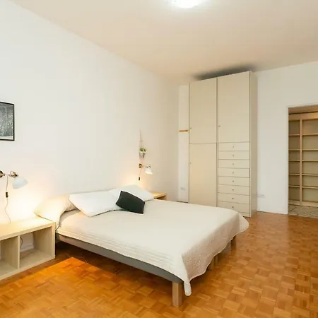 Lägenhet The Rent - Maciachini Two Bedroom