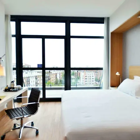 Отель Hilton Garden North Милан