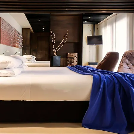 Straf, Milan, A Member Of Design 4*