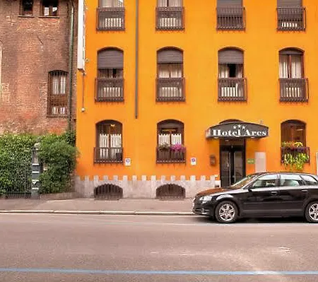 Ares Hotel Milán