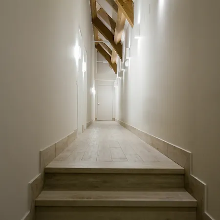 Hotel Seven 2*