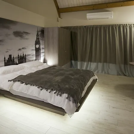 Hotel Seven 2*