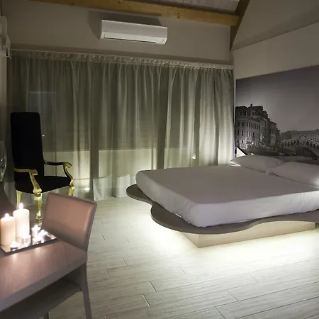 Hotel Seven