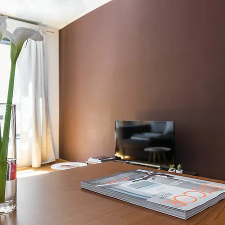 Apartment Homeathotel - Naviglio Pavese Milan