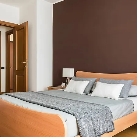 Homeathotel - Naviglio Pavese 2*