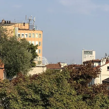 Garibaldi Hotel 2*
