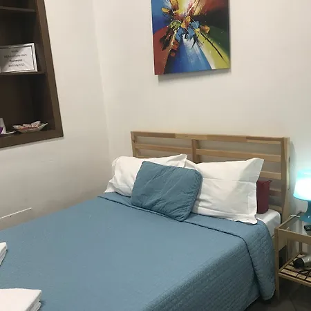 I Am Here - Gioia 71 Guest house