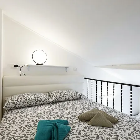 Primopiano - Schiaparelli B Flat Apartament *