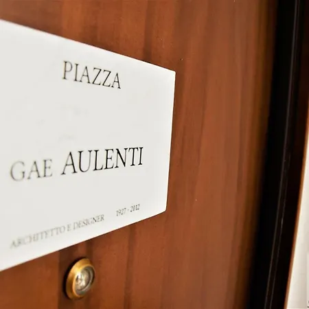 Santi's M3 Apartment Milan