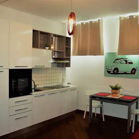 Santi's M3 Apartment