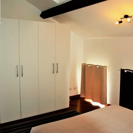 Santi's M3 Apartment *
