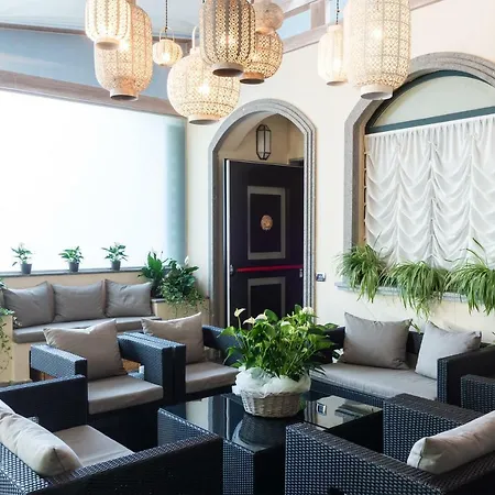 Silver Hotel