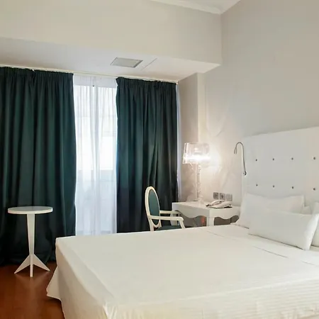 سينا دي لا فيل