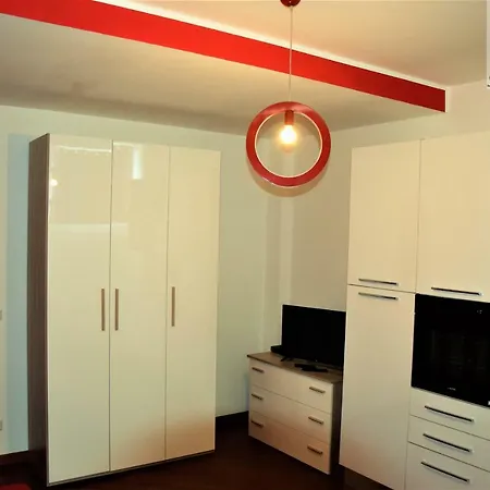 Santi's M3 Apartment