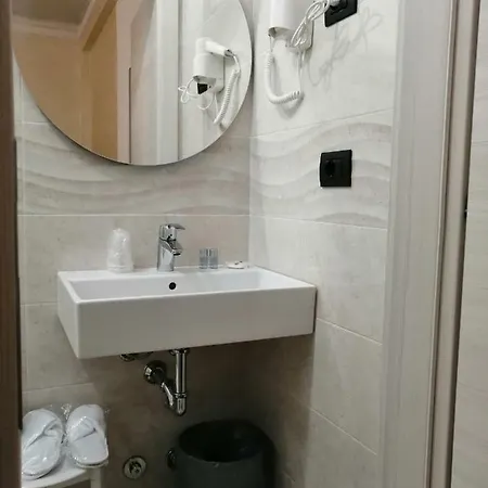 Hotel Aurora *