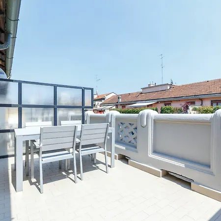 Apartment Suitelowcost - Station Milan