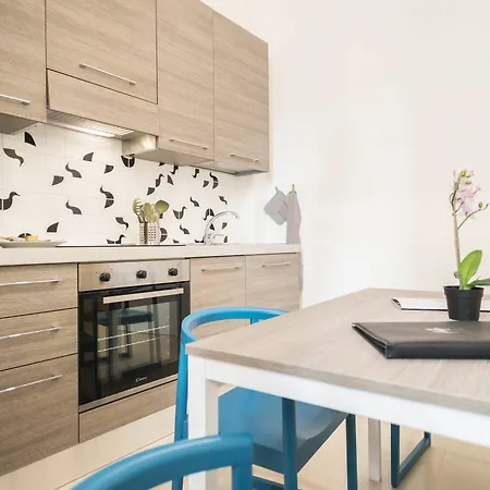 Hemeras Boutique Homes - Design Near Duomo Cathedral *