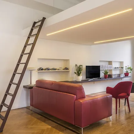 Rentclass - Plutarco Milan