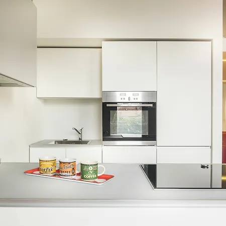 Rentclass - Plutarco Apartment *