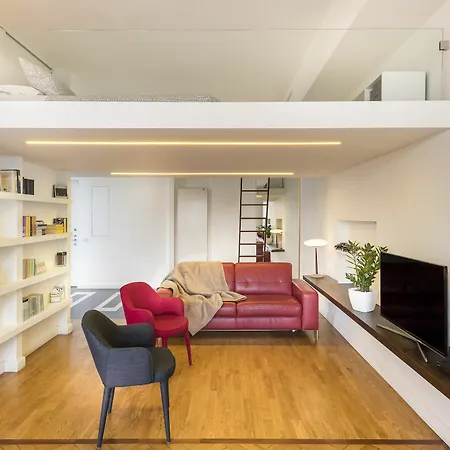 Rentclass - Plutarco * Milan