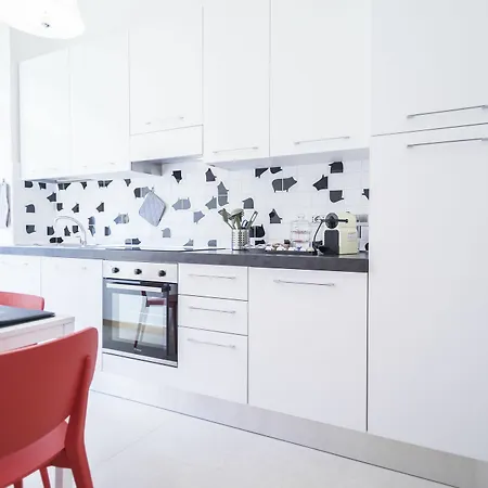 Hemeras Boutique Homes - Design Near Duomo Cathedral