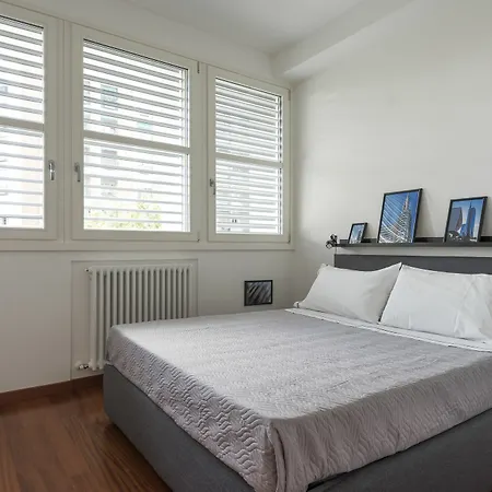 Rentclass - Fair Area - Piazza De Angeli Milan