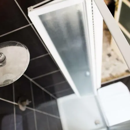 Convenient And Private Place In Milan Milano