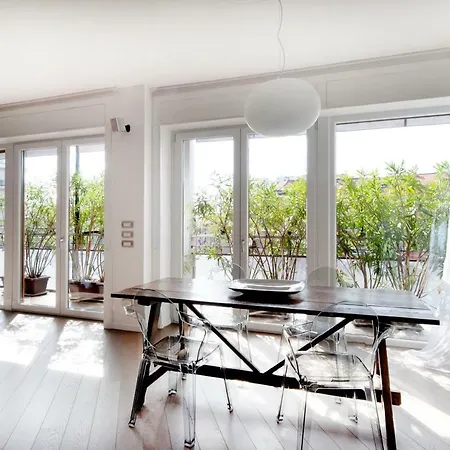 Appartamento Lush Contemporary Flat, Wonderful And Wide Home With 3 Bedrooms, 6 Guests, By Houseinmilano *