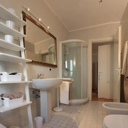 Luminous Stylish Quiet 150m2, Tre Torri * 밀라노