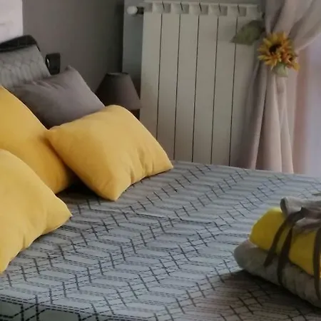 Sunflower House Ieo Ripamonti Daire *