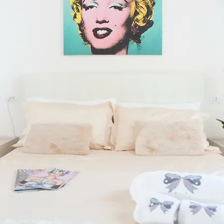 Downtown Eco Chic Apartment Milan