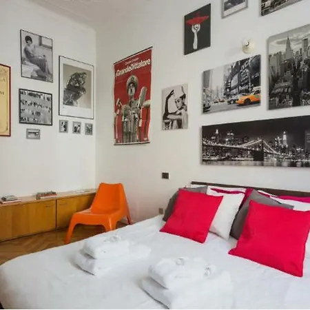 The Eclectic Flat * Milão