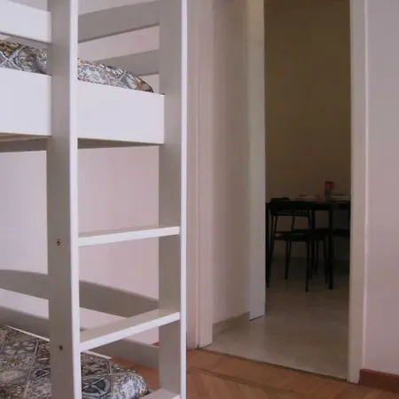 M1 Pasteur Apartment Milan