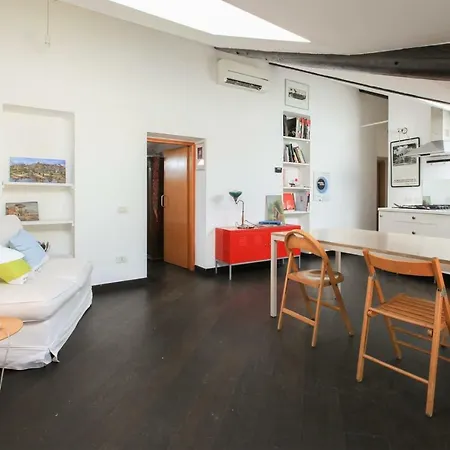 Mansarda Darsena Apartment Milan