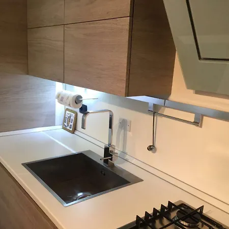 Apartamento Corso Genova Con Terrazza Milán