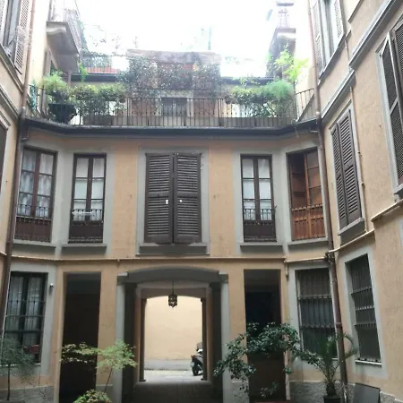 Corso Genova Con Terrazza Apartamento