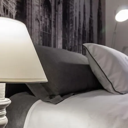 Brera Madonnina Apartamento Milão