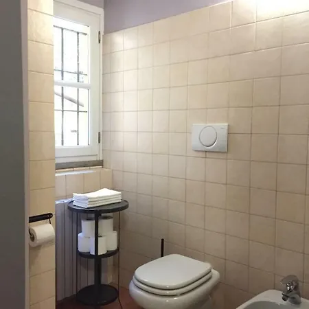 Cosy 2 Minutes From Duomo