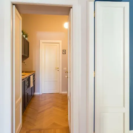 Cosy 2 Minutes From Duomo * Milaan