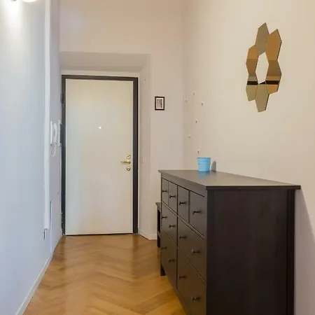 Cosy 2 Minutes From Duomo