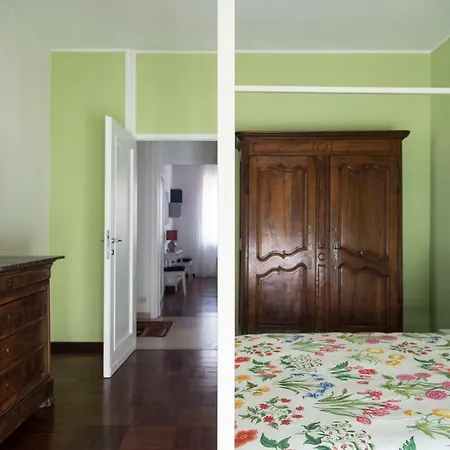 Apartment Luxurious 4bdr Penthouse Near Duomo Cathedral