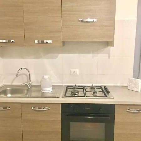 The Pearl - Of The Spots In Milán