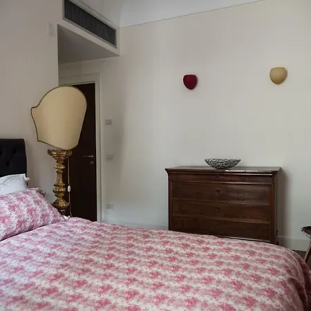 Beautiful Apartment- Duomo District Apartamento *
