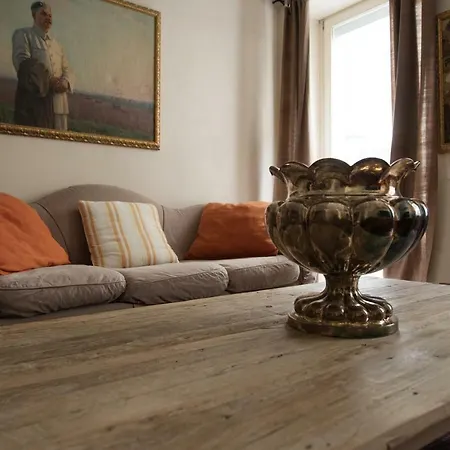 Beautiful Apartment- Duomo District Apartamento