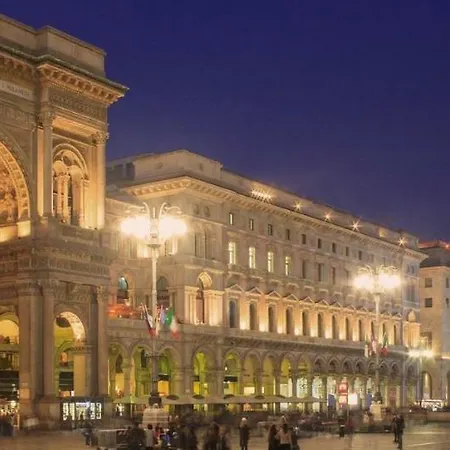 Cosy 2 Minutes From Duomo Milan