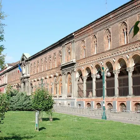 Cosy 2 Minutes From Duomo Appartement *