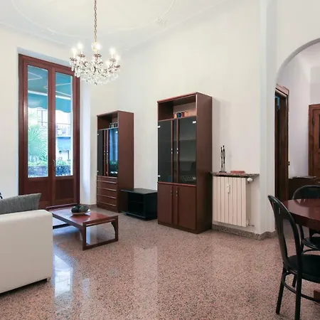 Apartment Trilocale Nel Centro Di