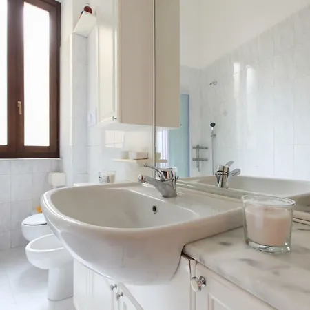 Apartment Trilocale Nel Centro Di