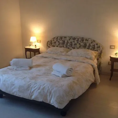 Station Apartment