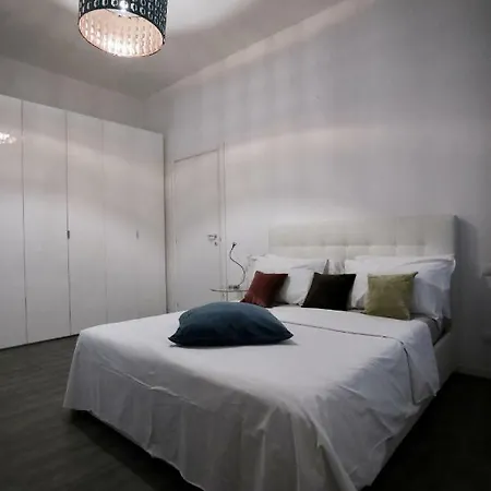 Lux Apartment Милан